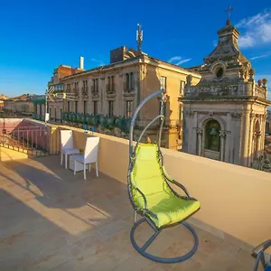 https://sicily-wonderful-villa-bellini.taorminaitalyhotels.com